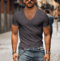 Men&#39;s Slim Fit V-Neck T-Shirt
