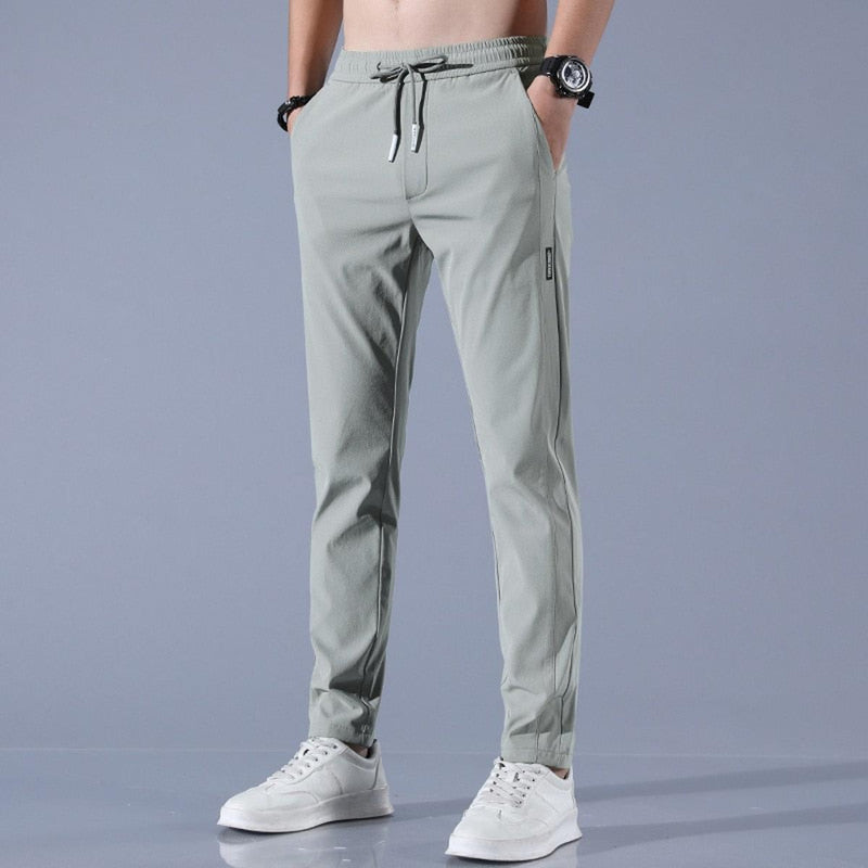 Men&#39;s Slim Tapered Jogger Pants With Pockets