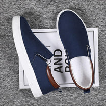 Men&#39;s Slip-On Canvas Sneakers With Orthopaedic Insole