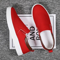 Men&#39;s Slip-On Canvas Sneakers With Orthopaedic Insole