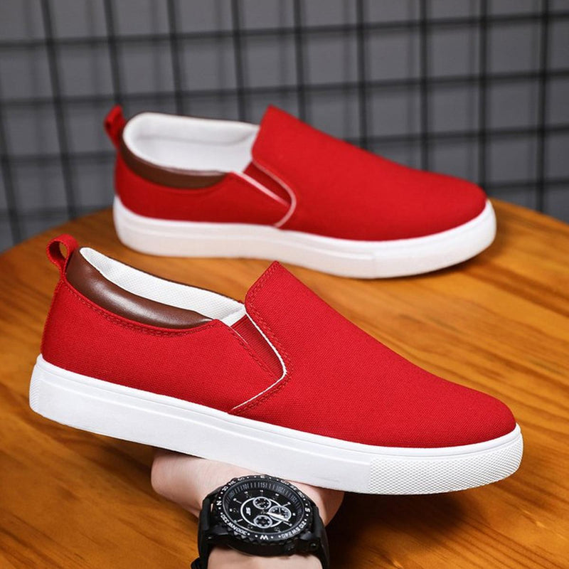 Men&#39;s Slip-On Canvas Sneakers With Orthopaedic Insole