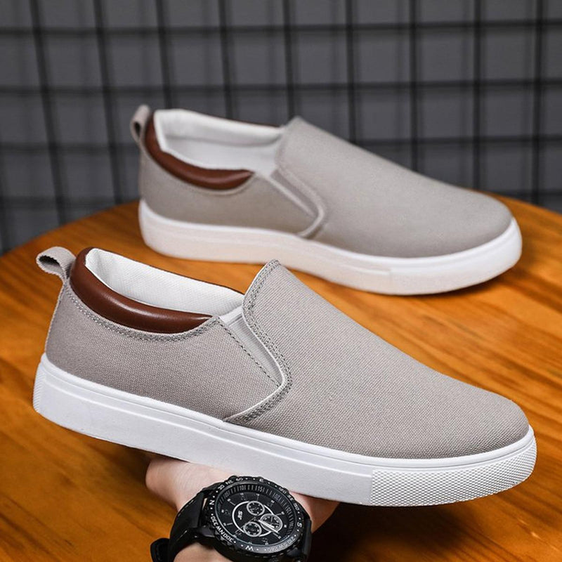 Men&#39;s Slip-On Canvas Sneakers With Orthopaedic Insole