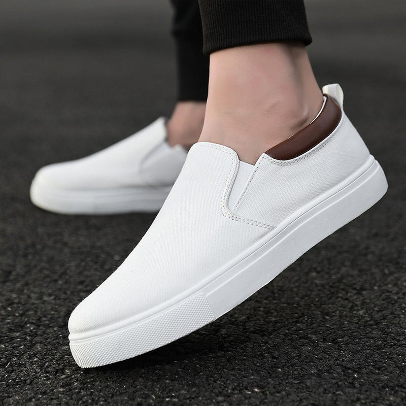 Men&#39;s Slip-On Canvas Sneakers With Orthopaedic Insole