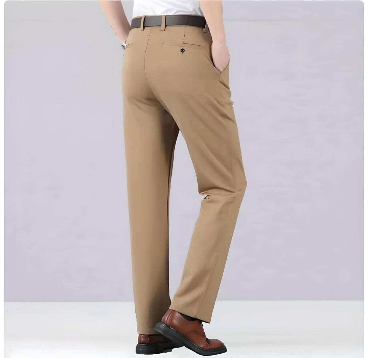 Men&#39;s Stretch Pants With Water-Resistant Fabric