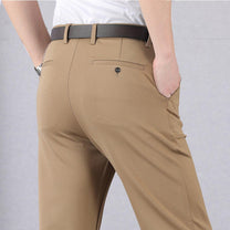 Men&#39;s Stretch Pants With Water-Resistant Fabric