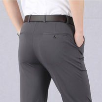 Men&#39;s Stretch Pants With Water-Resistant Fabric