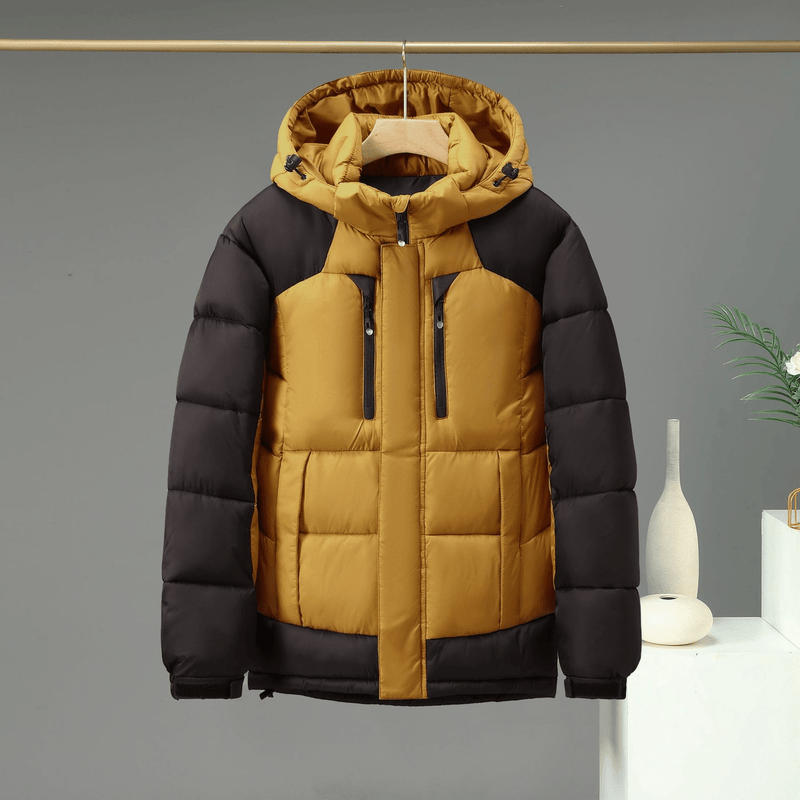 Men&#39;s Structured Fit Padded Jacket With Detachable Hood