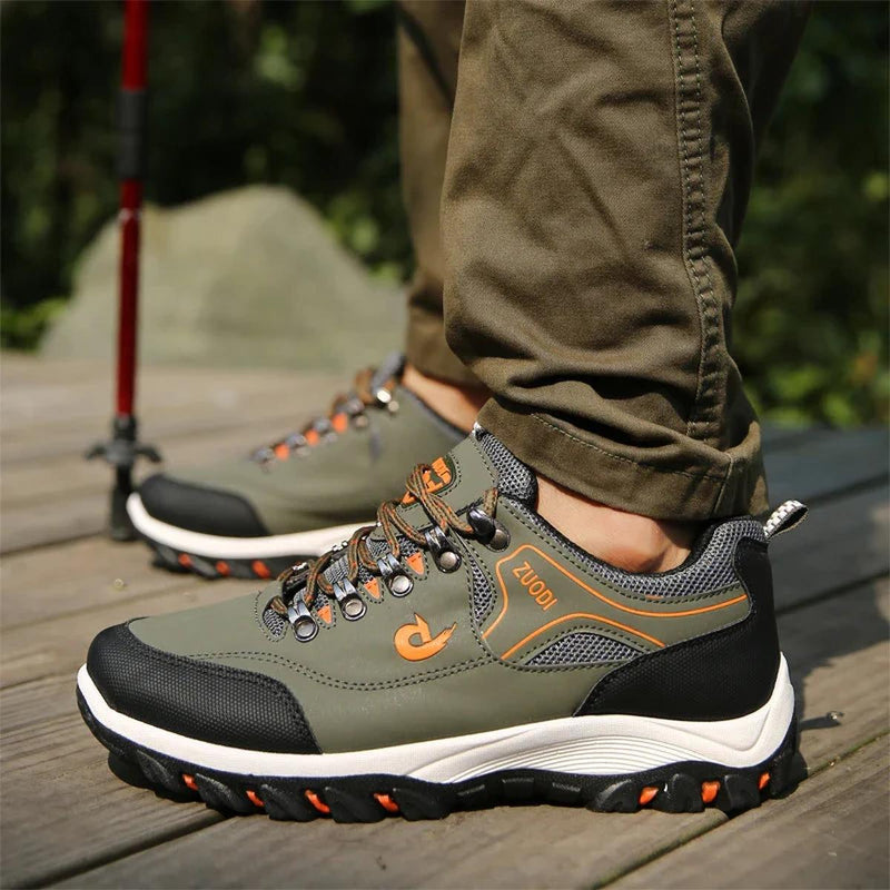 Men&#39;s Waterproof Hiking Shoes With Non-Slip Sole