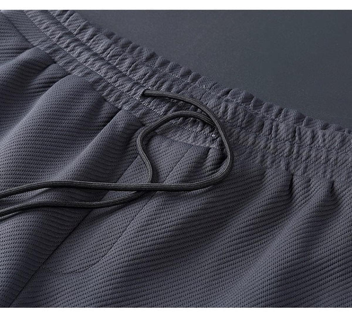 Men&#39;s Zip-Up Tracksuit Set With Joggers