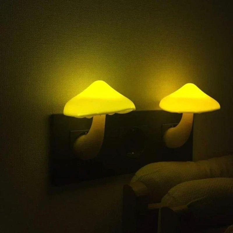 Mushroom-Shaped Plug-In Night Light With Automatic Sensor
