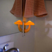Mushroom-Shaped Plug-In Night Light With Automatic Sensor