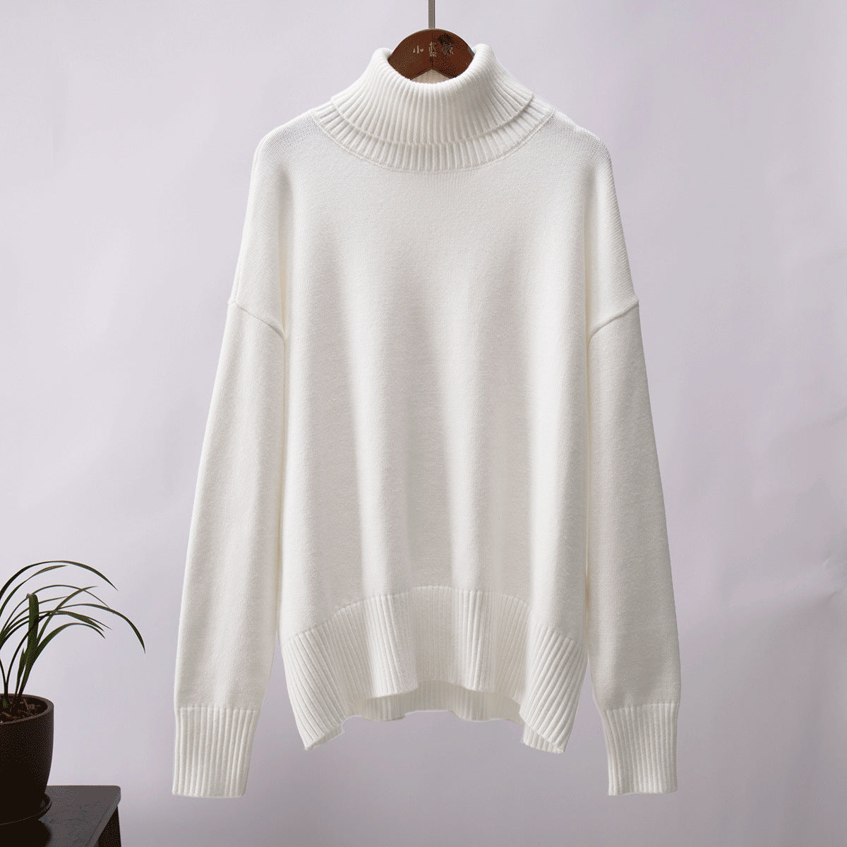 White / XL