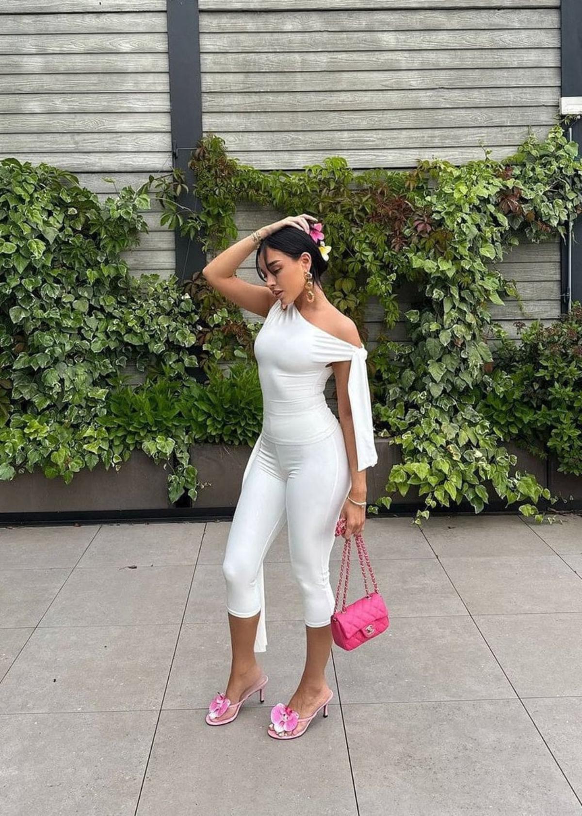 One Shoulder Knot Detail Top &amp; Capri Pants Co-Ord