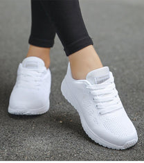 Orthopedic Sports Shoes With Gel Cushioning And Arch Support