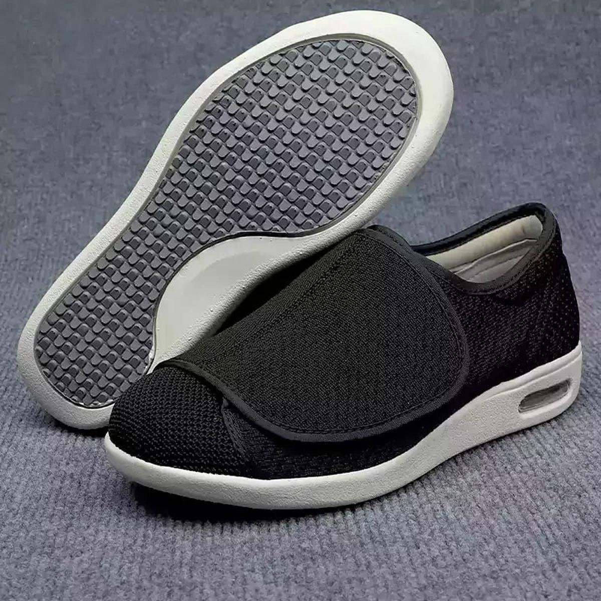 Black / 12
