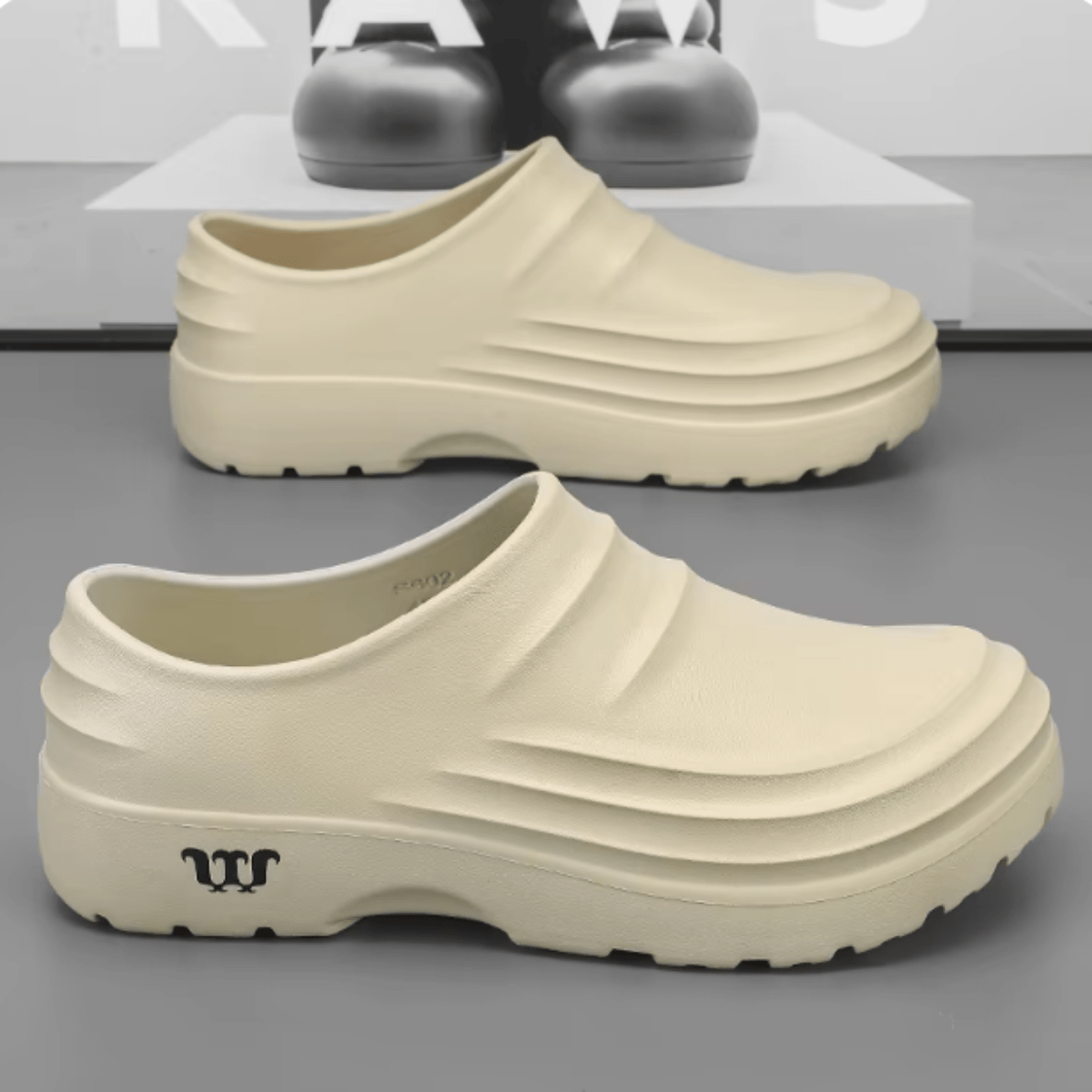 Orthopedic Waterproof Clogs With Shock Absorption
