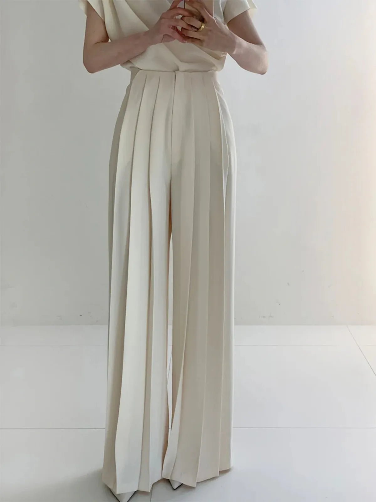 Pleated Long Pants