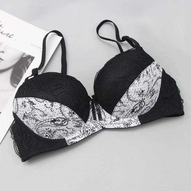 Plus-Size Embroidered Lace Push-Up Bra