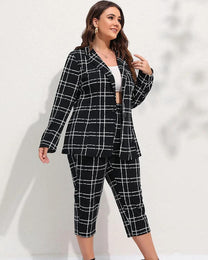 Plus Size Plaid Suit Set With Tailored Fit