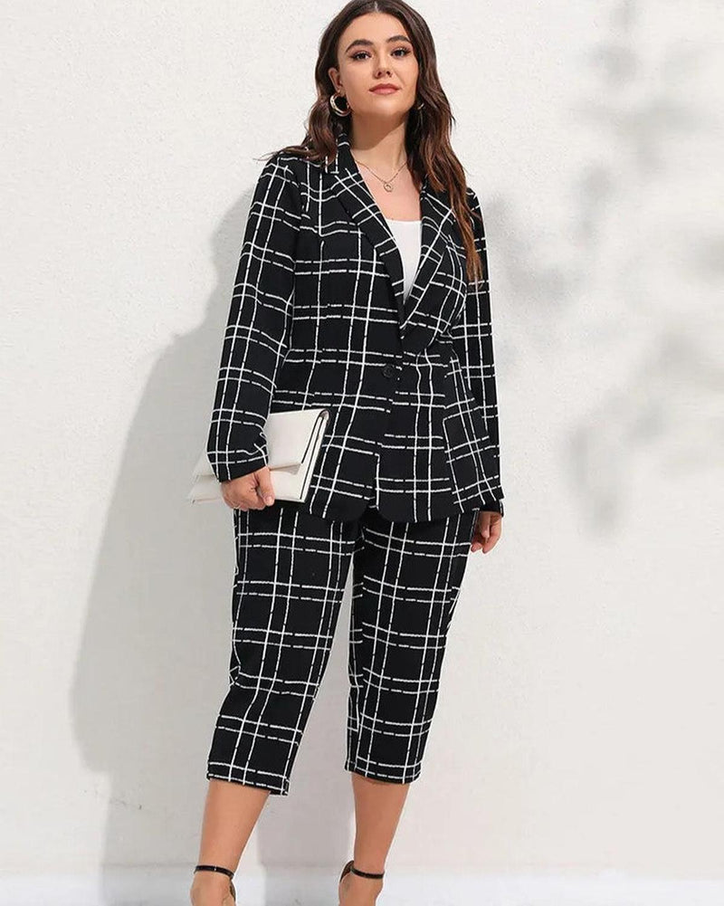 Plus Size Plaid Suit Set With Tailored Fit