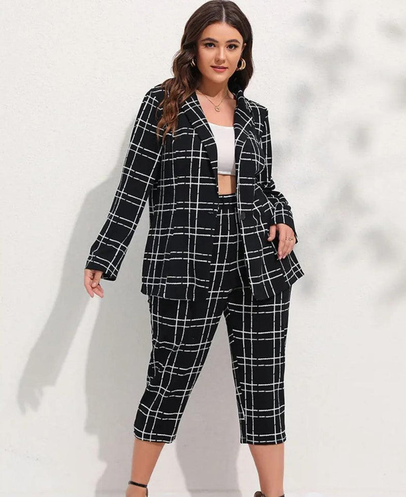 Plus Size Plaid Suit Set With Tailored Fit