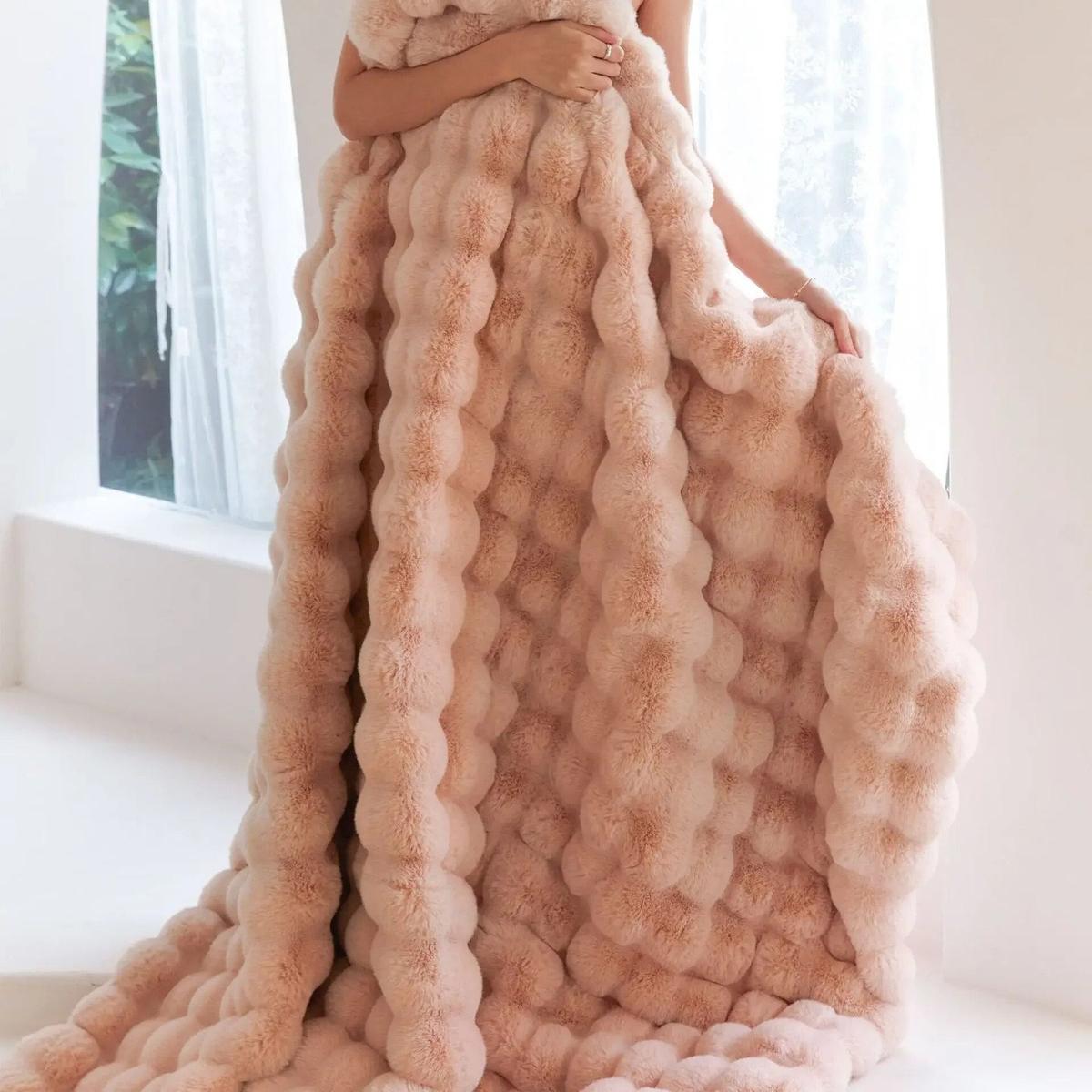 Plush Wool Blanket Machine Washable Cozy Warmth