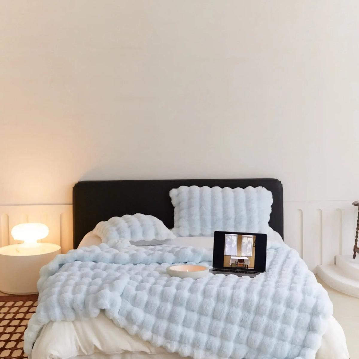 Plush Wool Blanket Machine Washable Cozy Warmth