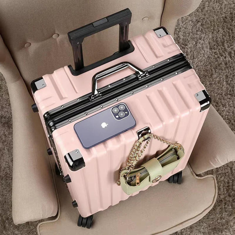 Premium Hard-Shell Suitcase With Aluminium Frame And 360° Spinner Wheels