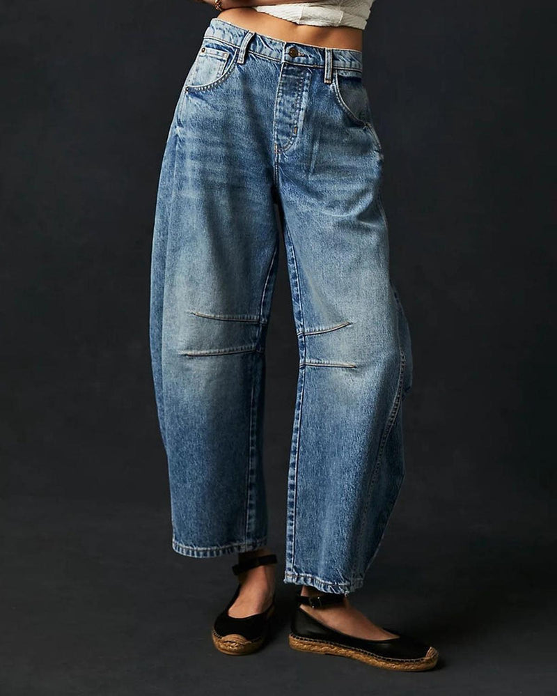 Relaxed Barrel Cut Distressed Jeans With 4-Pocket Design