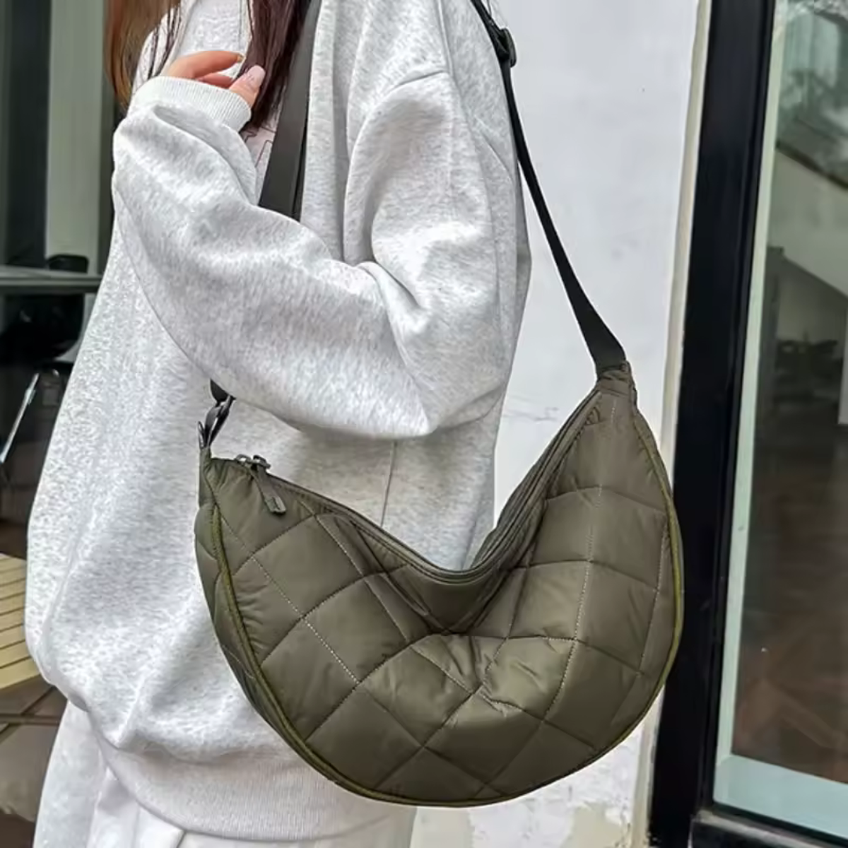 Round Shoulder Quilted Bag