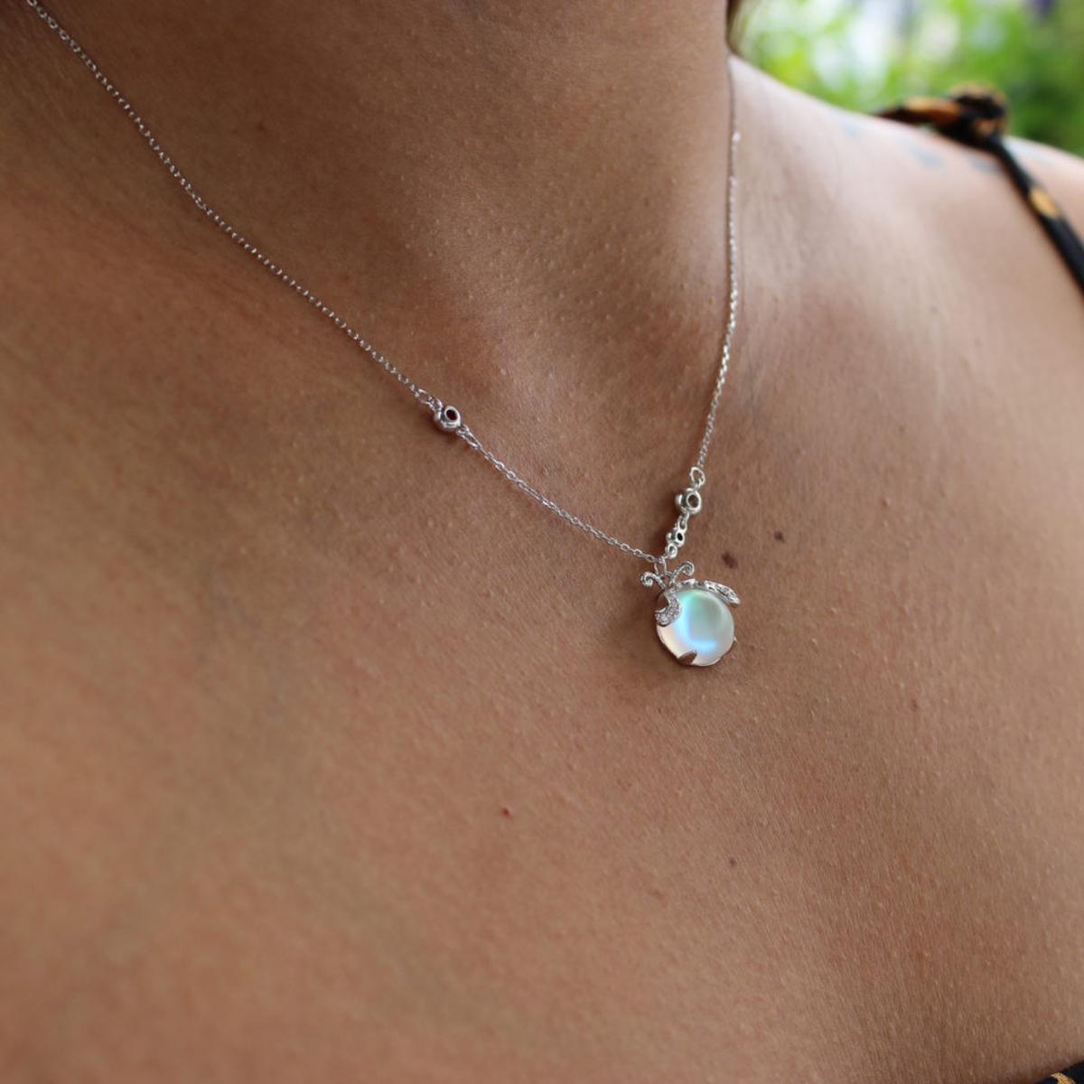 Silver Moonstone Necklace 19.7 Inches