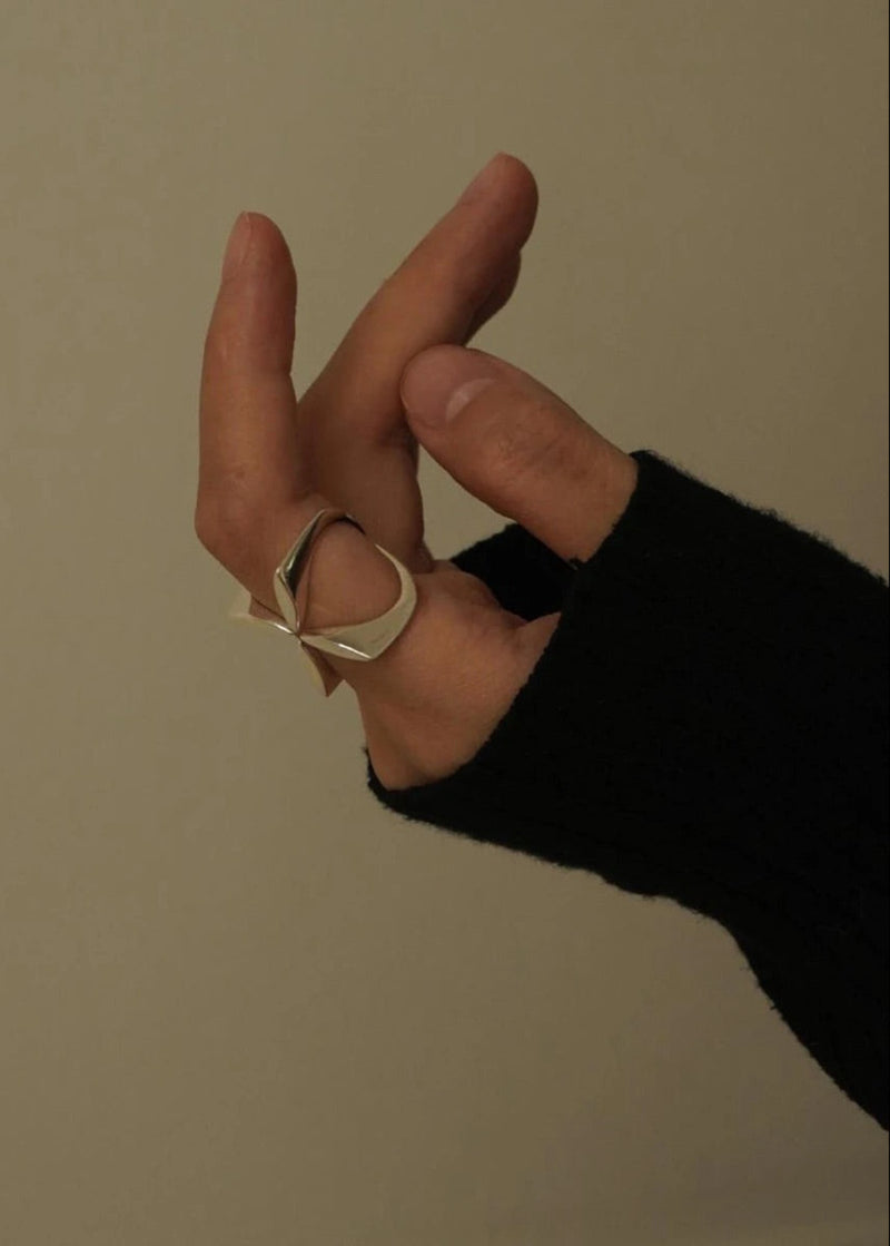 Silver Symmetrical Leaf Ring