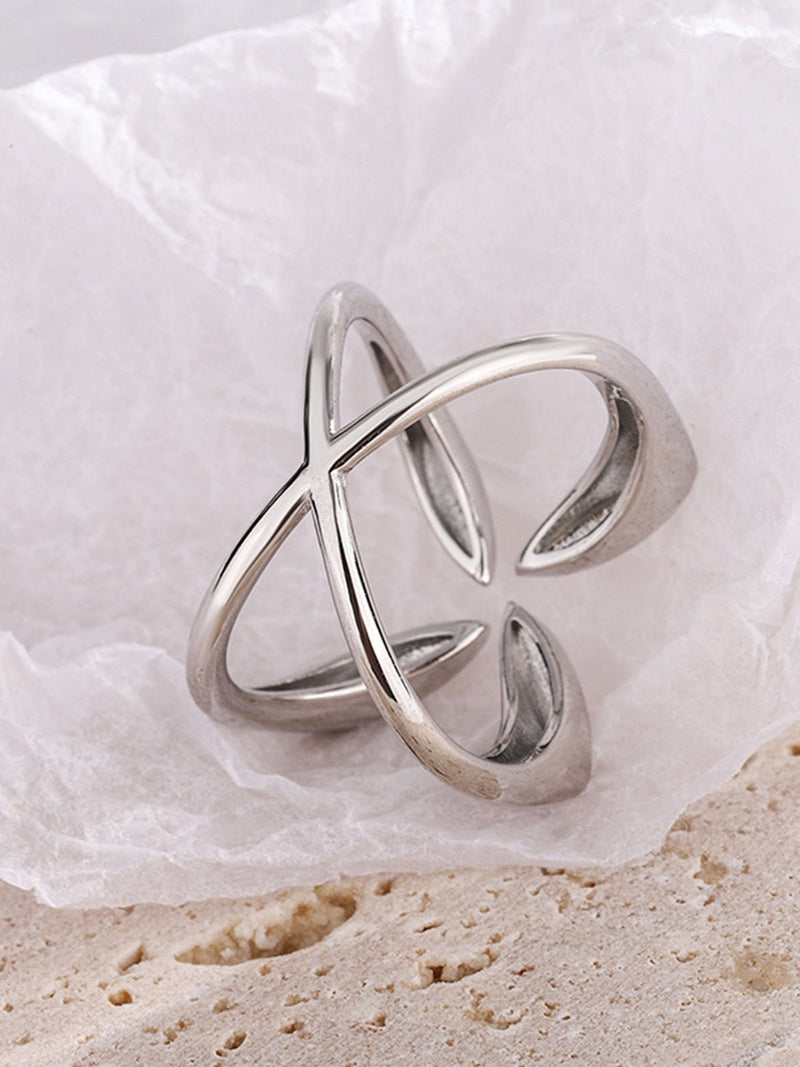 Silver Symmetrical Leaf Ring