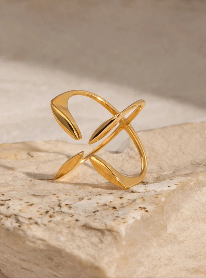 Silver Symmetrical Leaf Ring