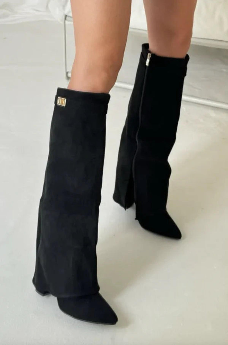 Stylish Buckle Boots in Suede and Faux Leather