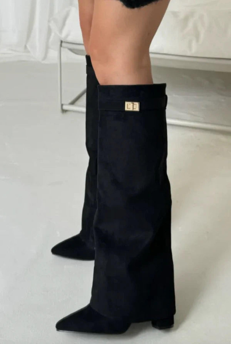 Stylish Buckle Boots in Suede and Faux Leather