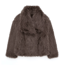 Stylish Faux Fur Coat for Elegant Comfort on Cold Days