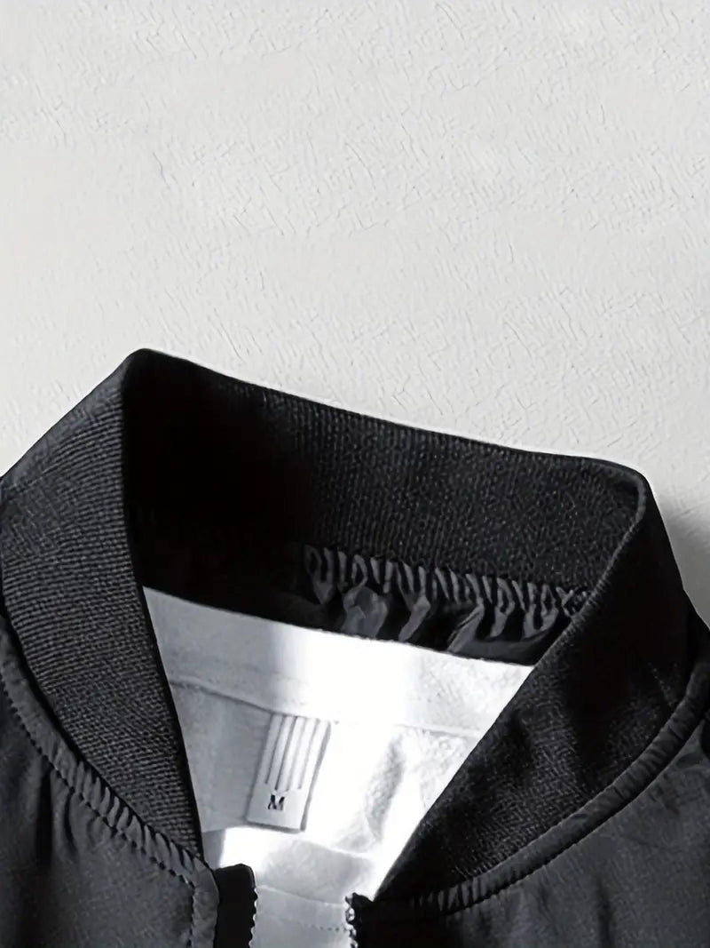 Stylish Handcrafted Men&#39;s Autumn Jacket With Zipped Pockets