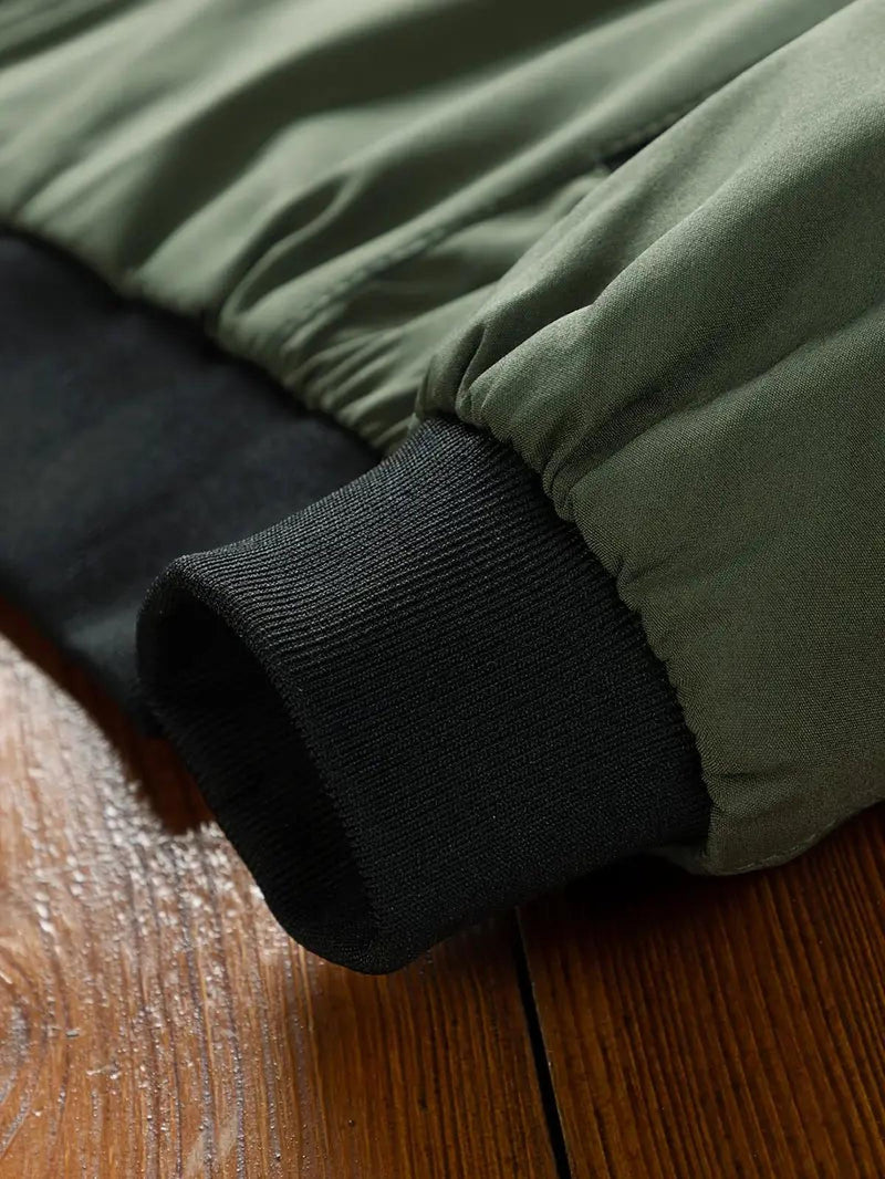Stylish Handcrafted Men&#39;s Autumn Jacket With Zipped Pockets