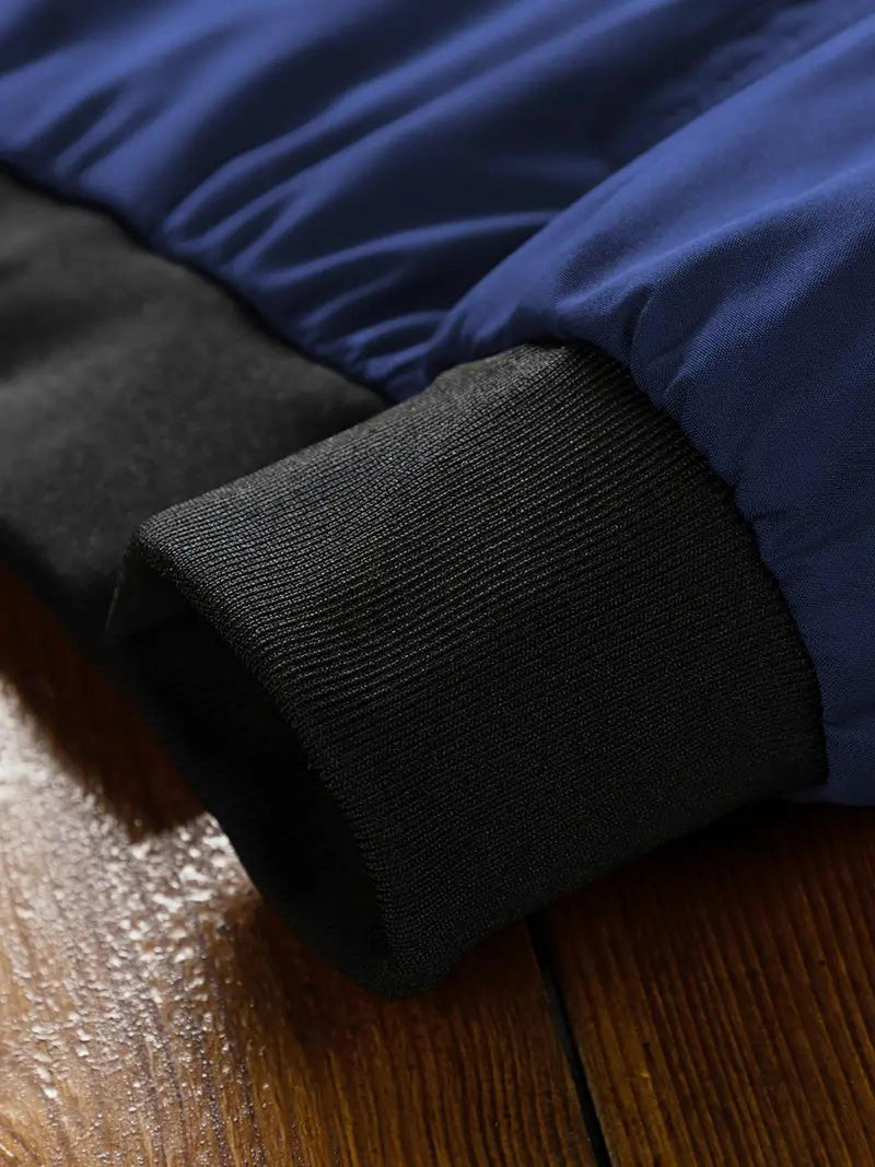 Stylish Handcrafted Men&#39;s Autumn Jacket With Zipped Pockets