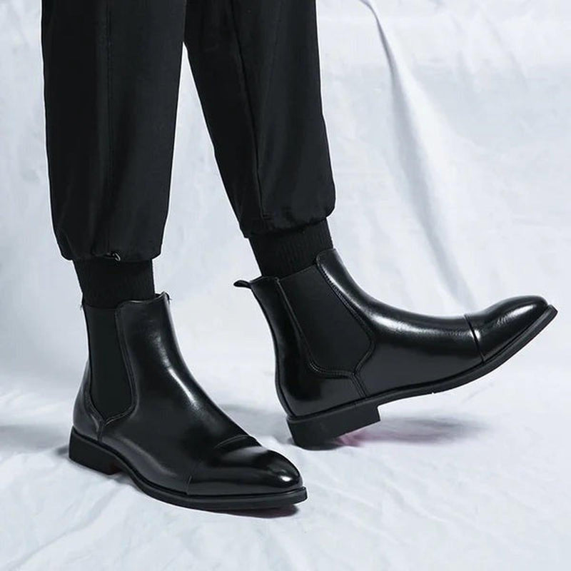 Stylish Men&#39;s Leather Boots For Formal And Casual Wear