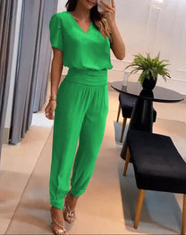 Stylish Two-Piece Women&#39;s Set With V-Neck Top And High-Waisted Trousers