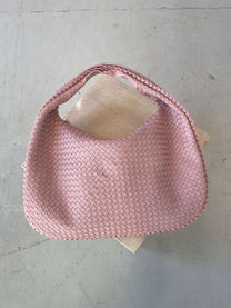 Stylish Vegan Leather Women&#39;s Tote Bag With Spacious Interior