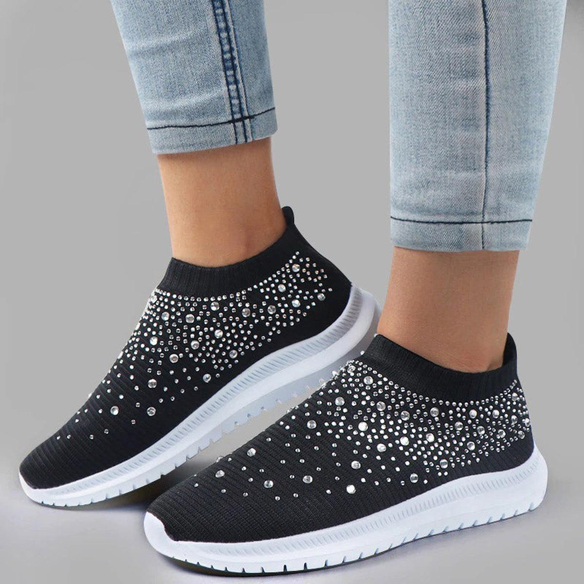 Black / 9