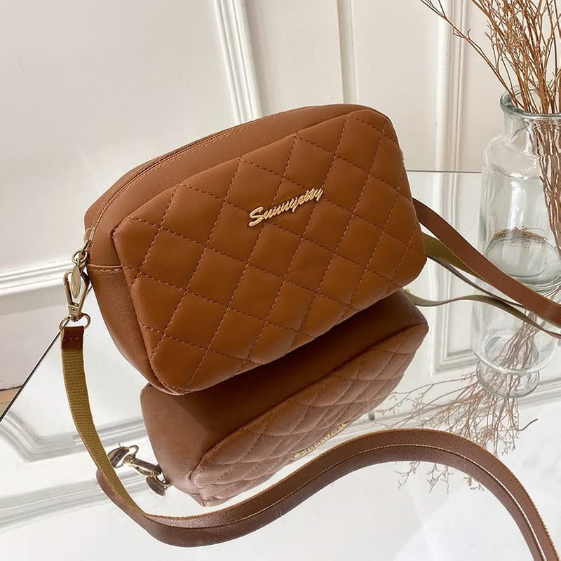 Stylish Women&#39;s Handbag With Versatile Design