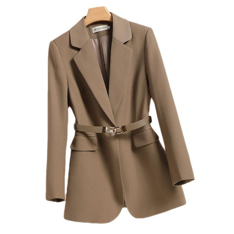 Tailored Women&#39;s Blazer With Belt And Flap Pockets
