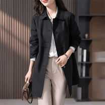 Tailored Women&#39;s Trench Coat With Classic Collar