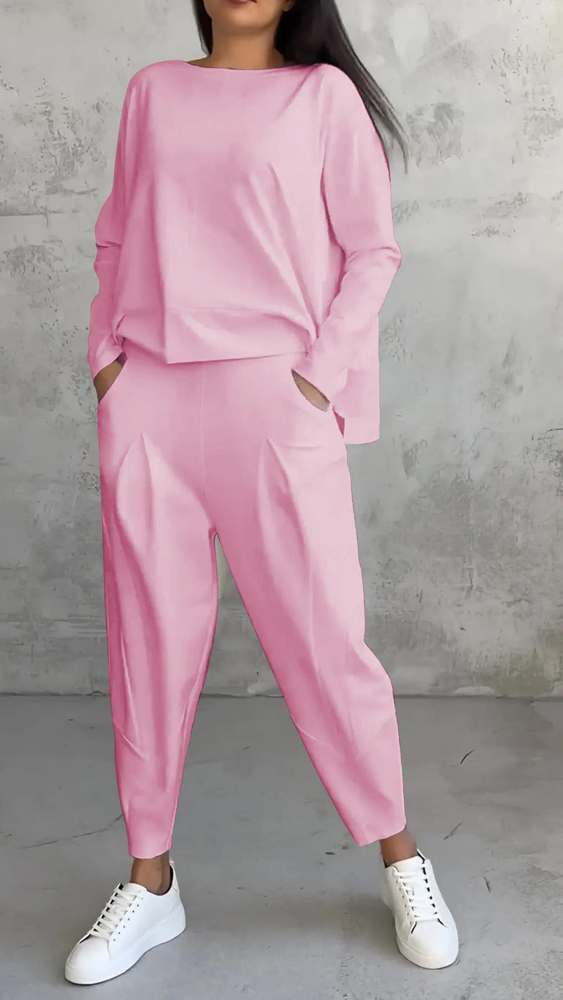 Two-Piece Women&#39;s Autumn Leisure Set with Relaxed Fit Top and Trousers