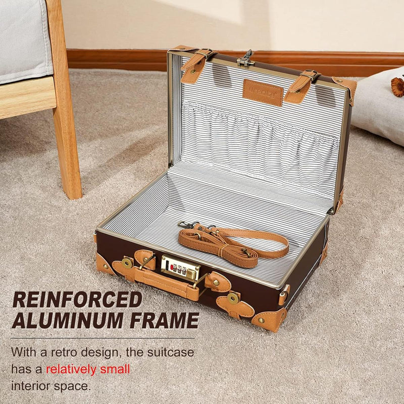 Vintage-Inspired Luggage Set With Spinner Wheels And Protective Cover