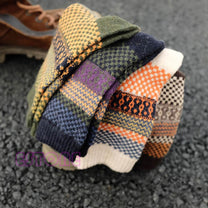Vintage Jacquard Wool Blend Socks Set for Warmth and Comfort